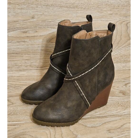 Diba Alberta Wedge Zipper Ankle Boots Vegan Leather Booties Shoes Womens 7.5 M - Picture 1 of 11